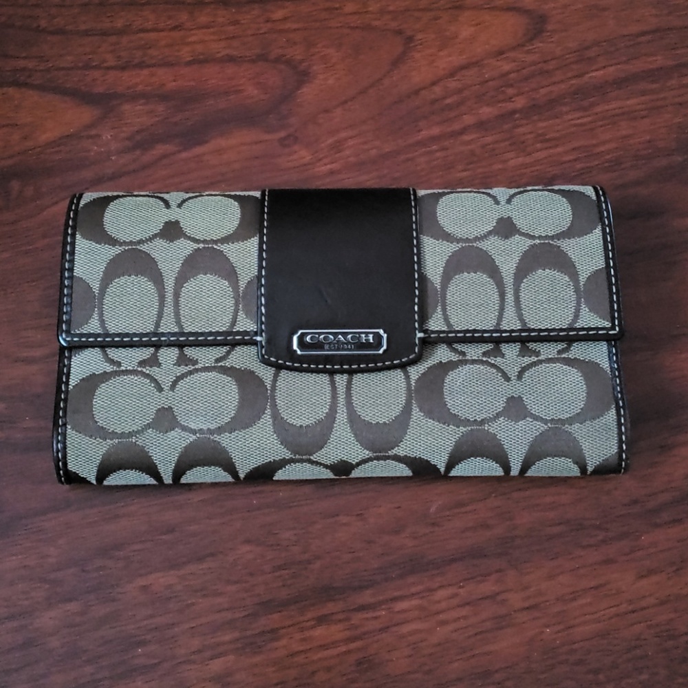 Coach wallet